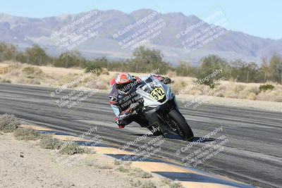 media/Dec-04-2025-Racers Edge (Thu) [[5ebc9f124d]]/3-B Group/3-Session 2 (Turn 7 Inside)/